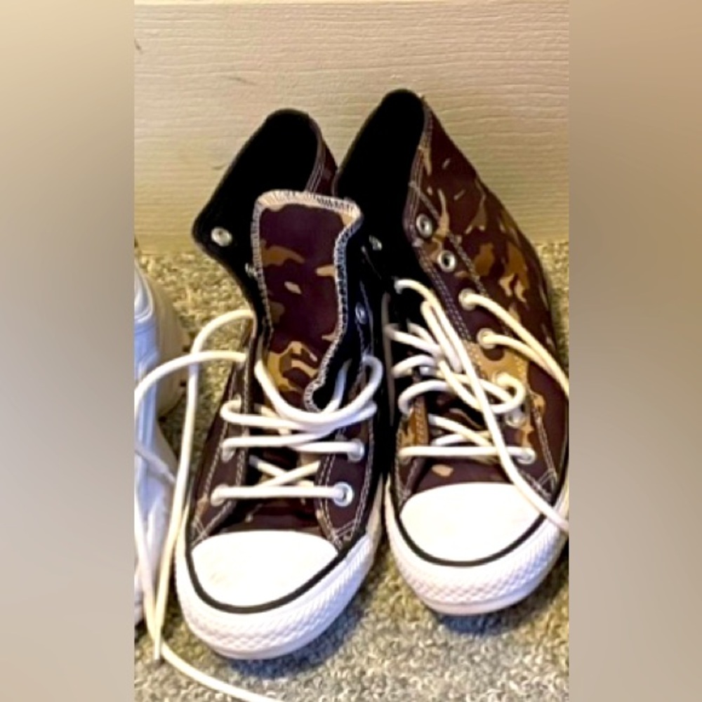 Camo converse